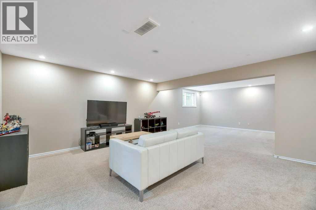 1151 Westmount Drive Property Photo 26