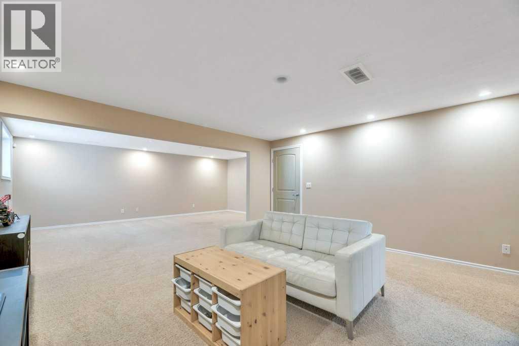 1151 Westmount Drive Property Photo 27