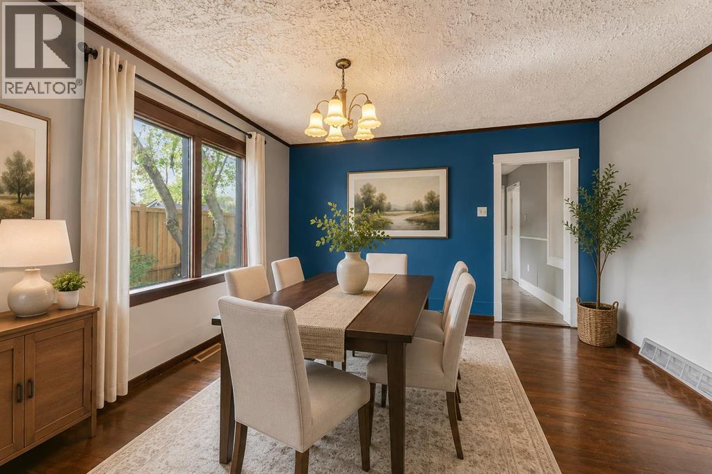 5207 48 Street Property Photo 4