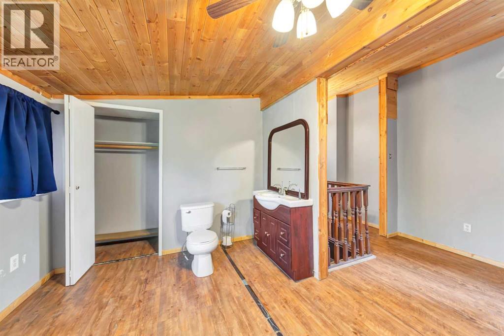5207 48 Street Property Photo 19