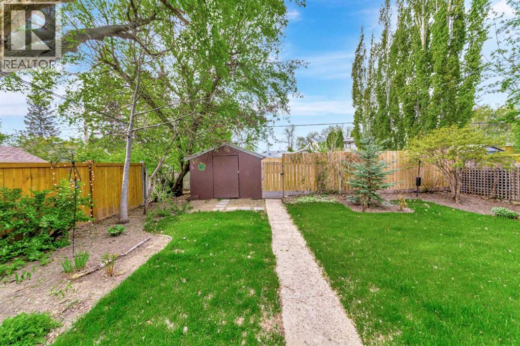 5207 48 Street Property Photo 21