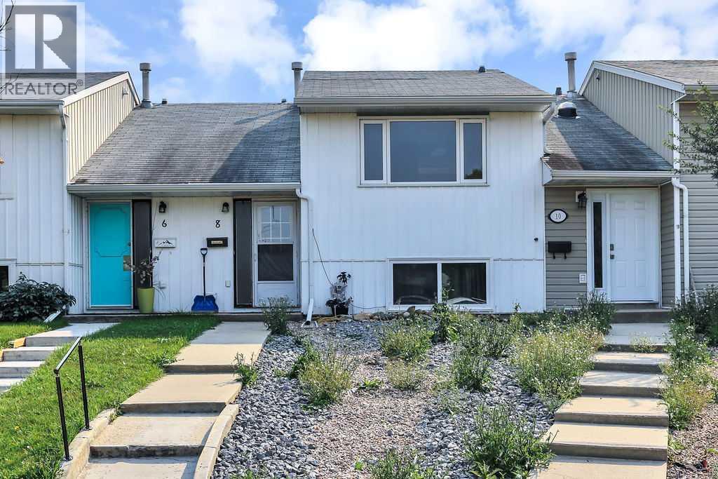 8 Whiteside Crescent Property Photo 1