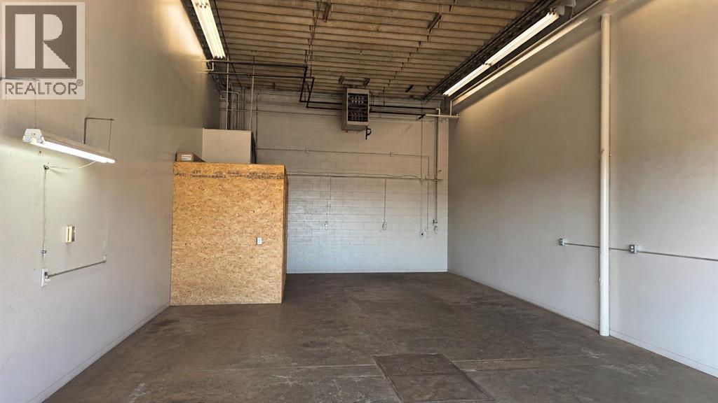 6503 67 Street Property Photo 16