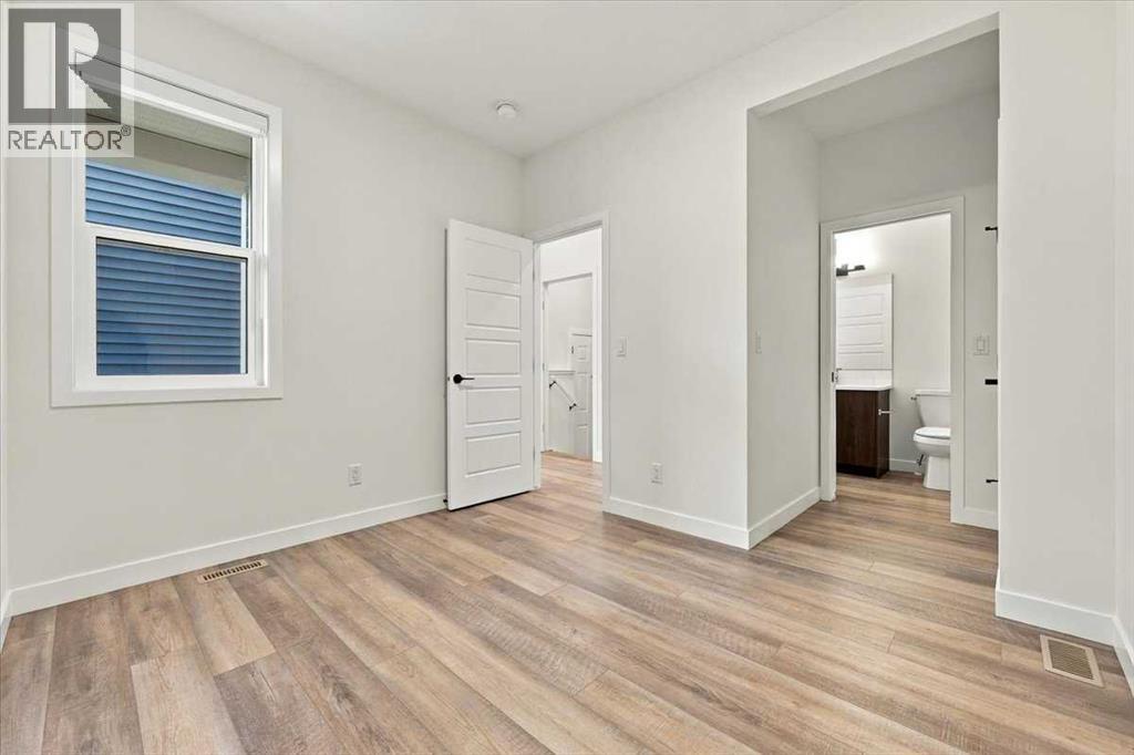 130 Corner Glen Square Ne Property Photo 7