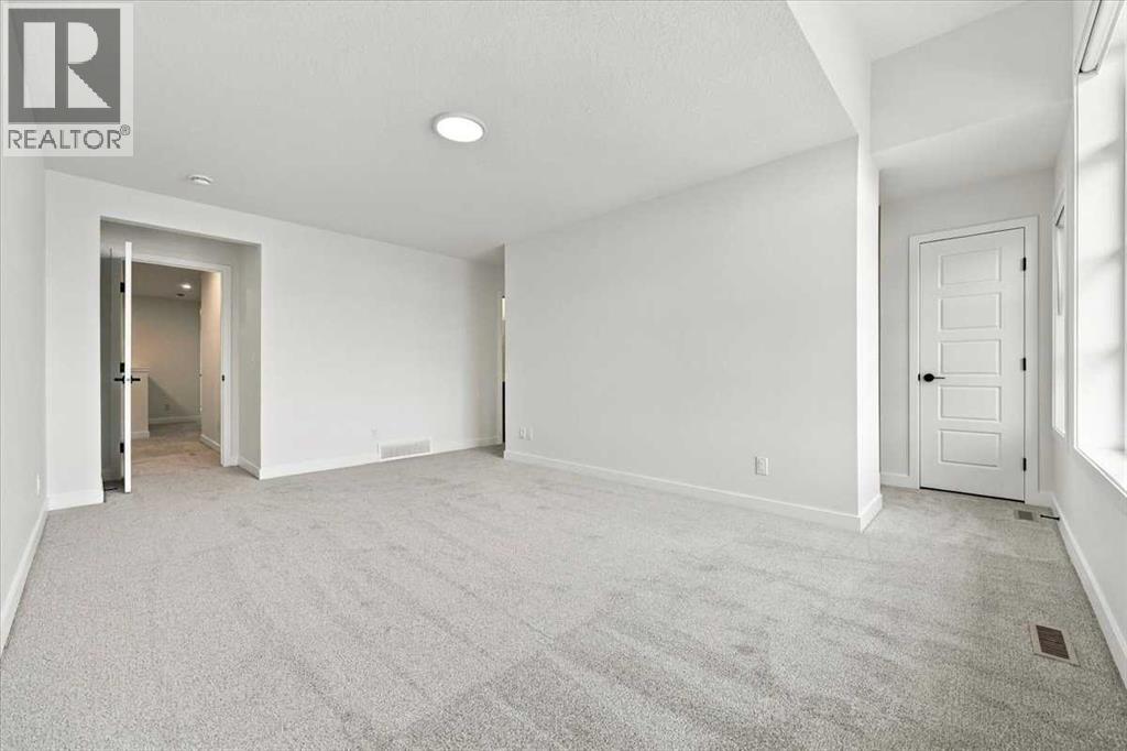 130 Corner Glen Square Ne Property Photo 10