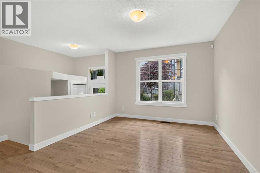 1106 Mckenzie Towne Row Se Property Photo 6