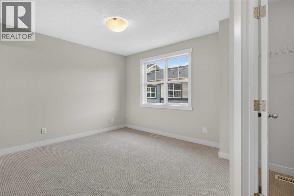 1106 Mckenzie Towne Row Se Property Photo 25