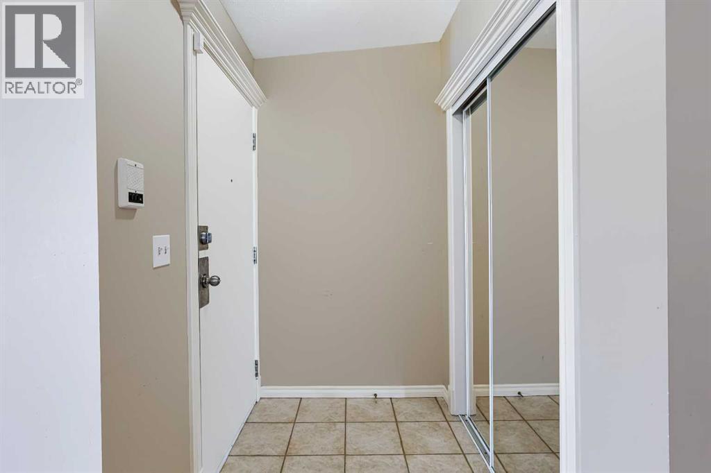 215 17 Avenue Northeast Property Photo 2