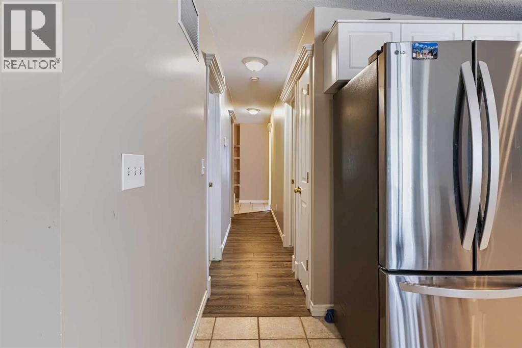 215 17 Avenue Northeast Property Photo 18