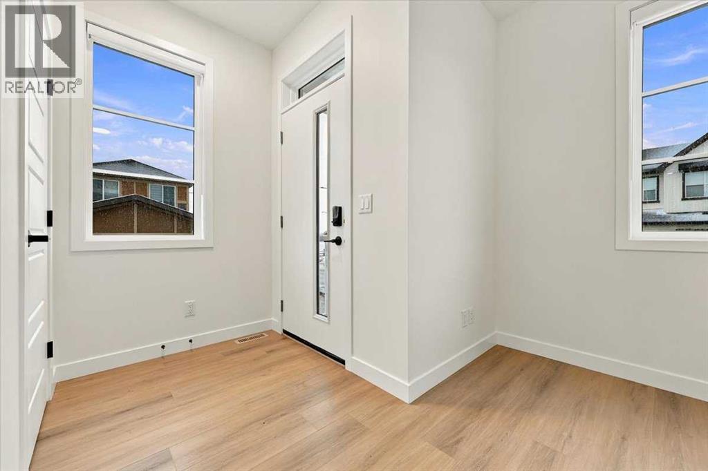 121 Amblefield Heights Nw Property Photo 4