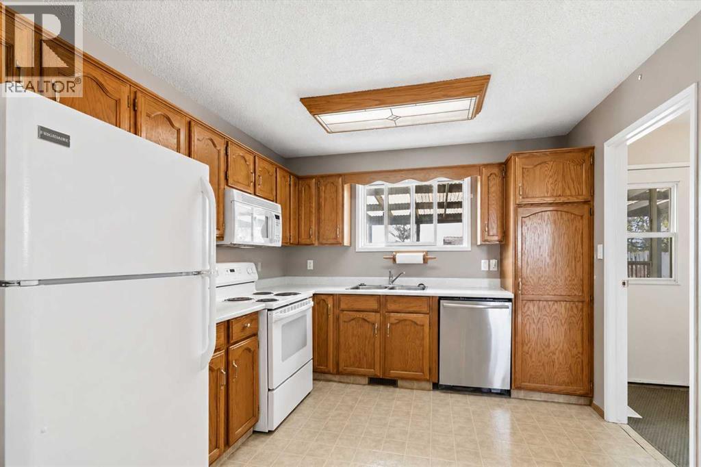 234 Kennedy Crescent Property Photo 12