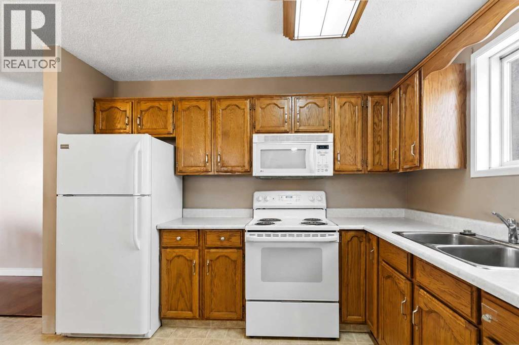 234 Kennedy Crescent Property Photo 15
