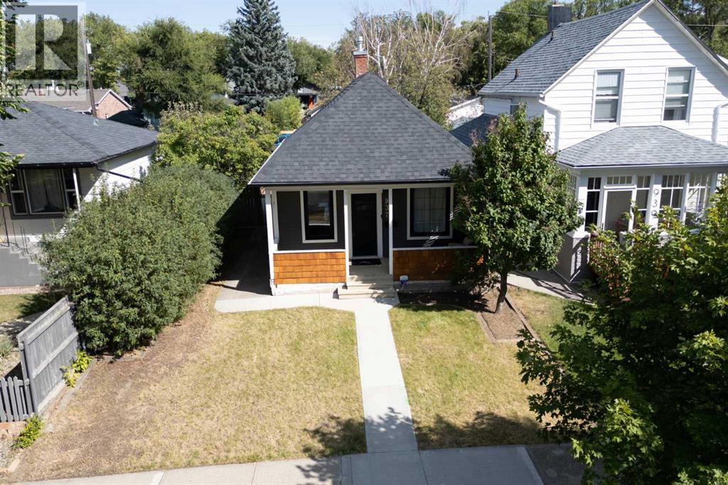937 10 Street S Property Photo 14