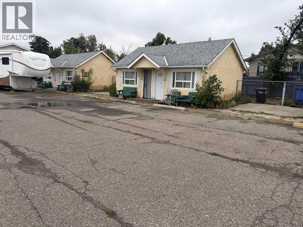 451 24 Street Property Photo 1