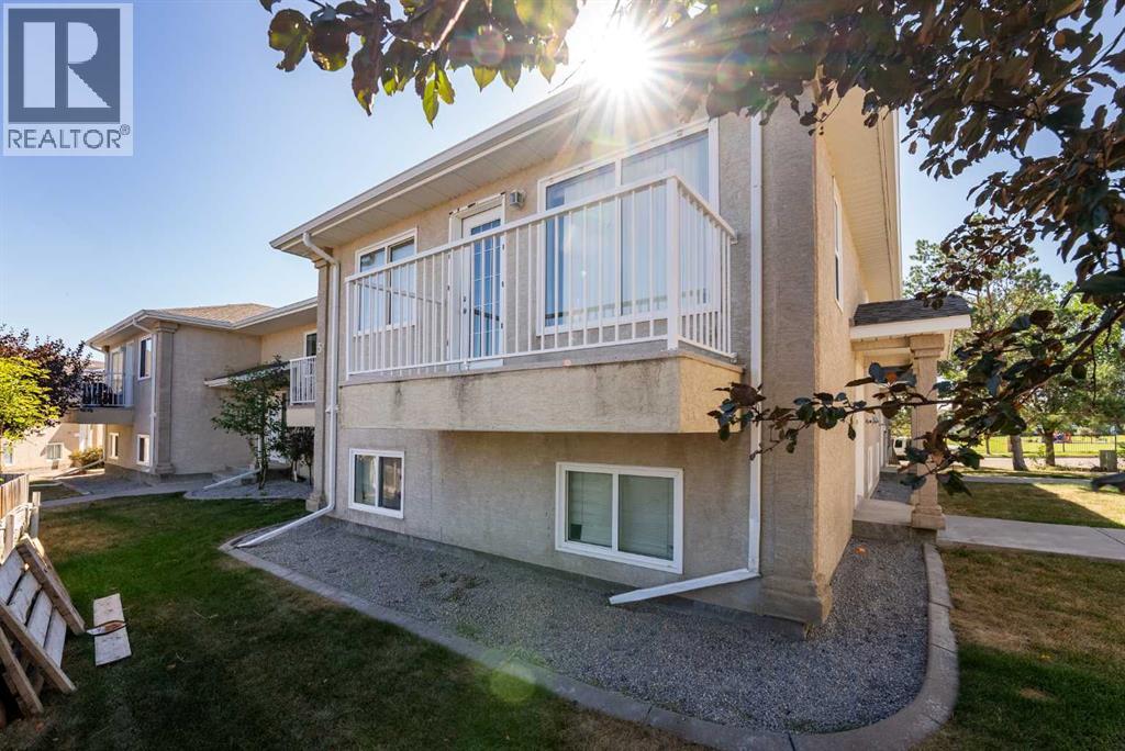 5 Tartan Boulevard West Property Photo 1