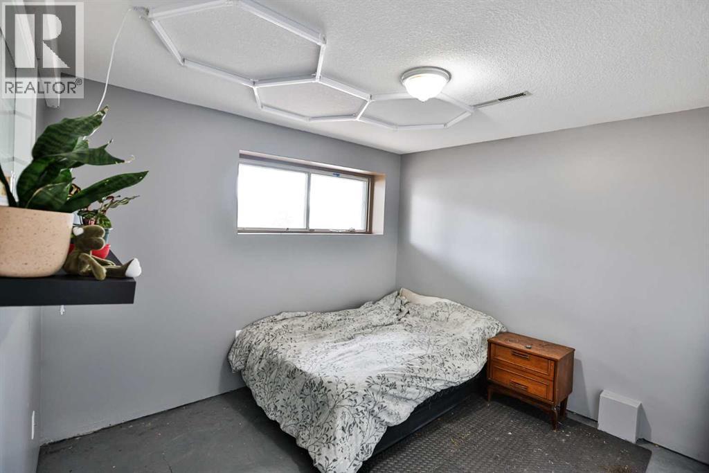 49 Meadowlark Boulevard N Property Photo 22