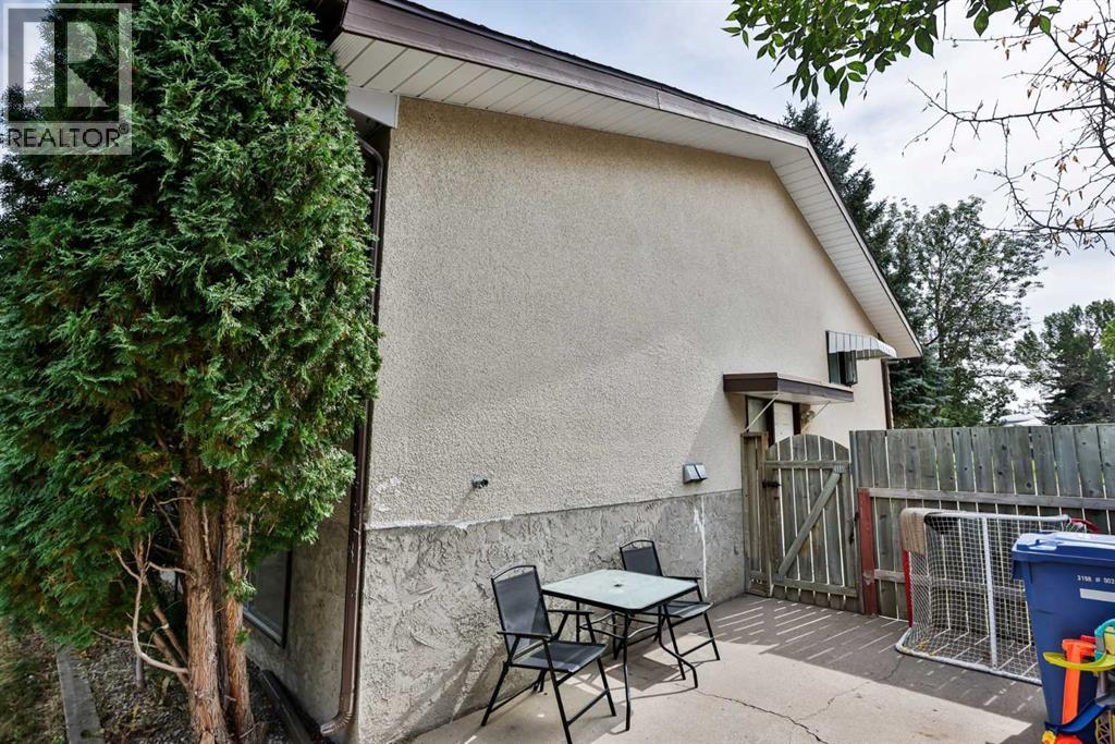 49 Meadowlark Boulevard N Property Photo 27
