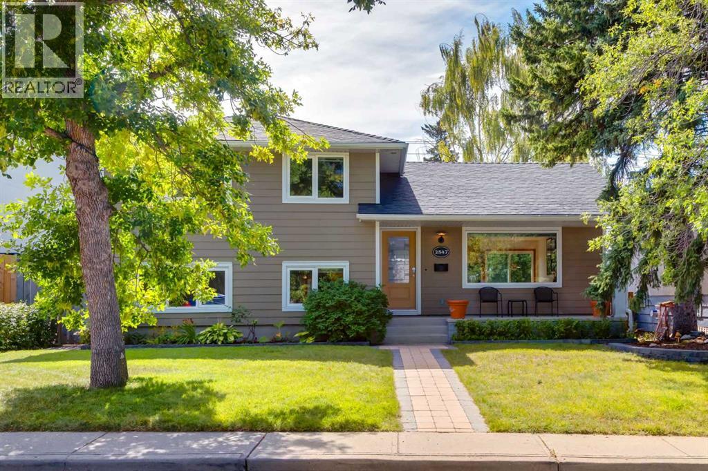 2547 Chicoutimi Drive Nw Property Photo 1