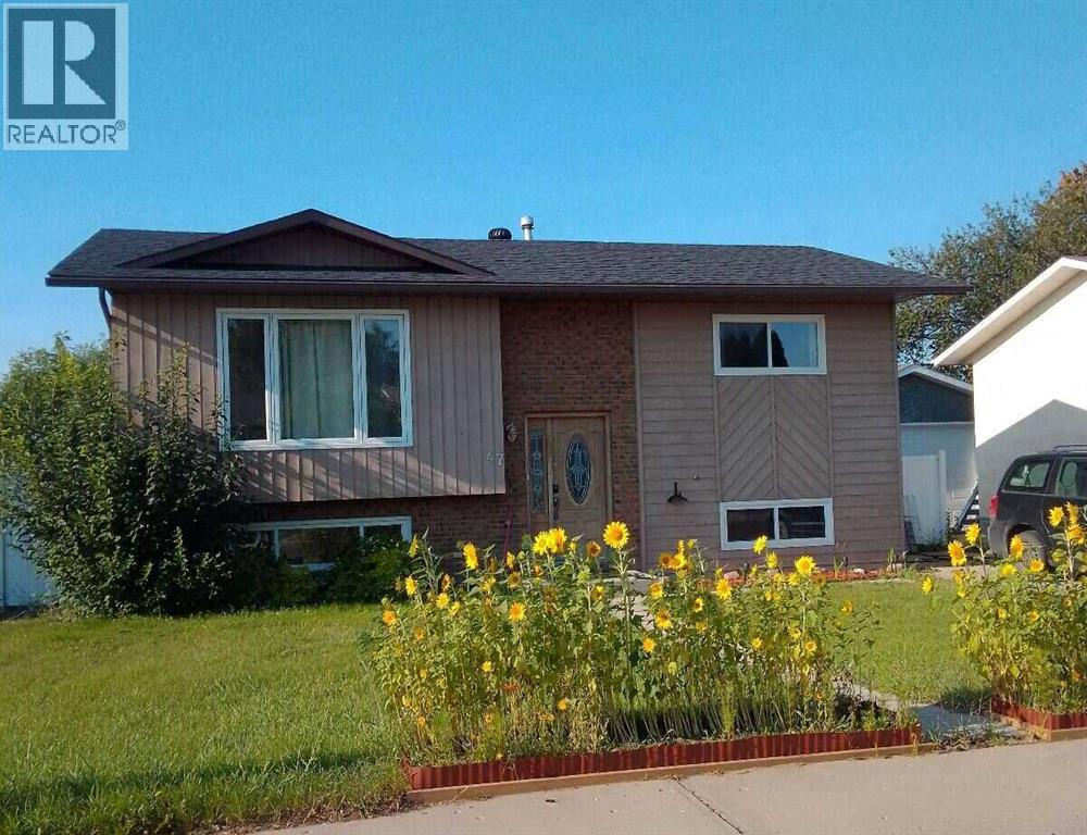 47 East Glen Street SE Property Photo 1