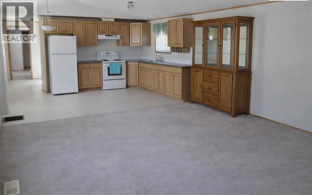 3224 29 Street S Property Photo 4