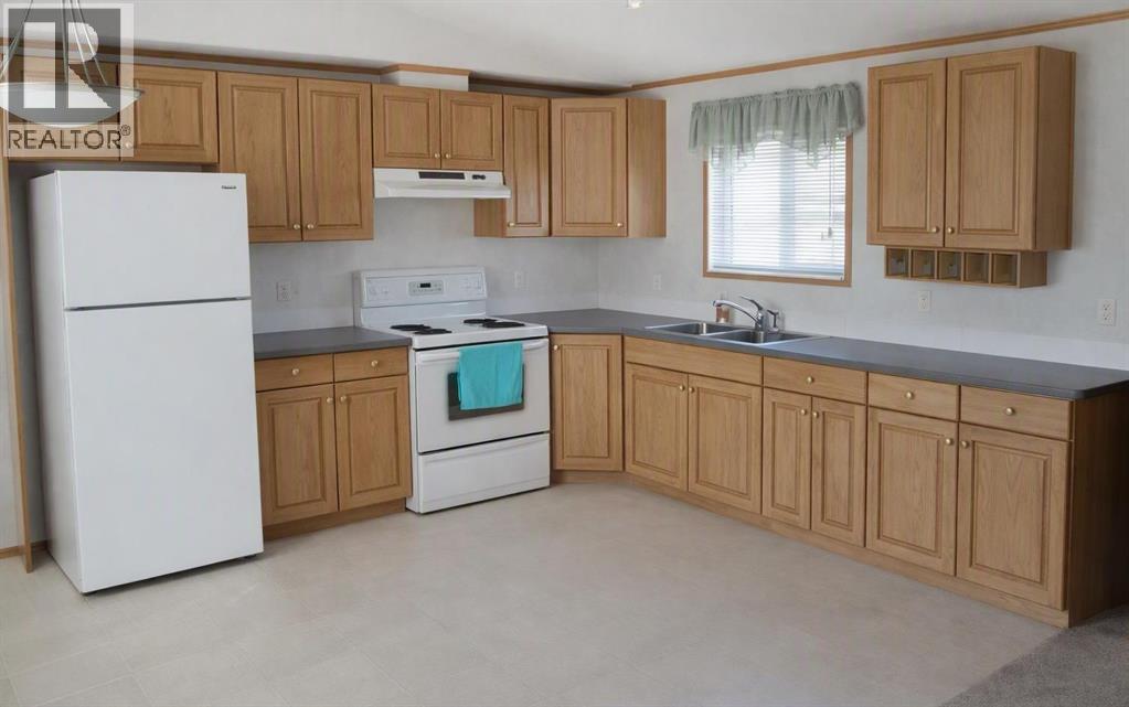 3224 29 Street S Property Photo 5