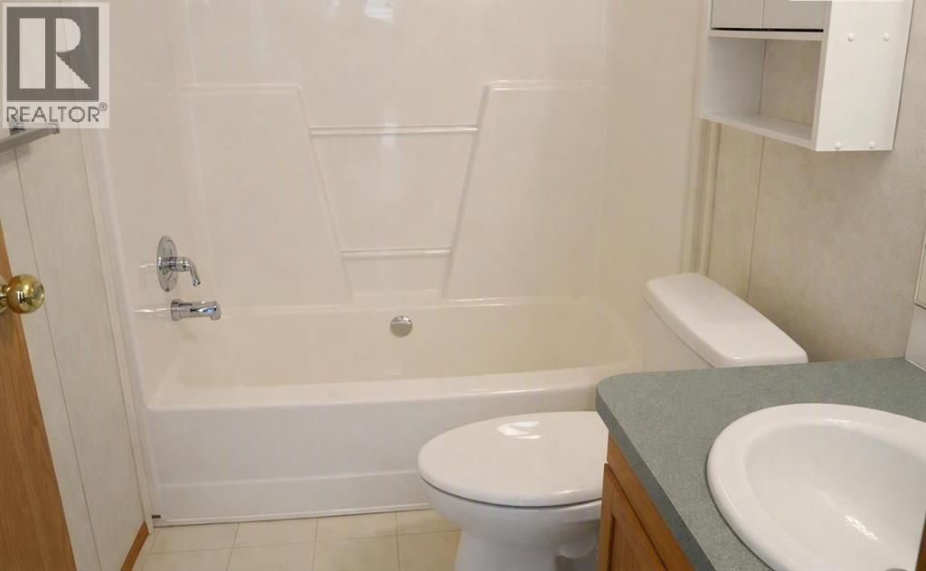 3224 29 Street S Property Photo 8