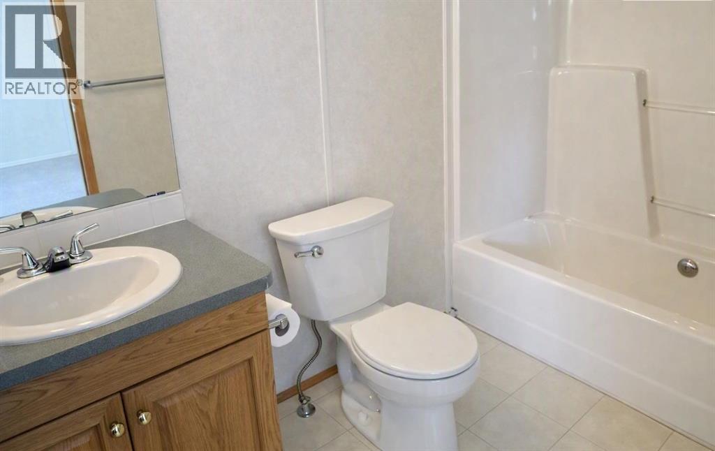 3224 29 Street S Property Photo 11