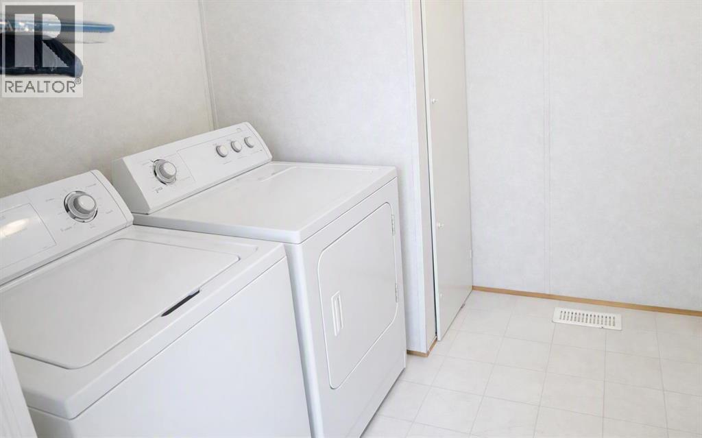 3224 29 Street S Property Photo 12