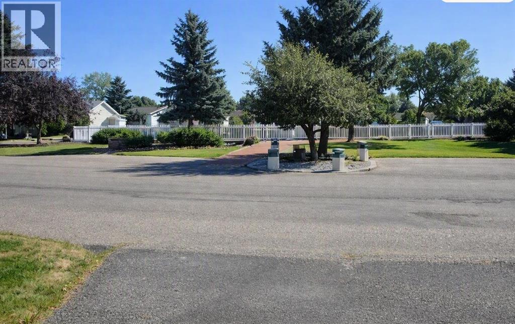3224 29 Street S Property Photo 14