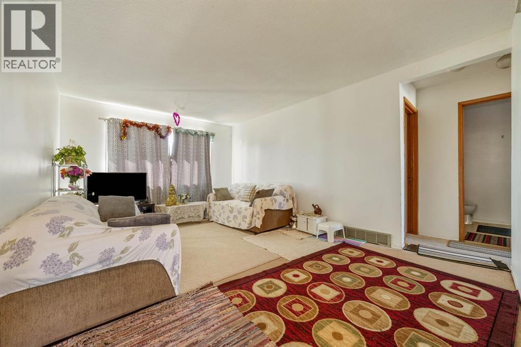 3319 - 3321 5a Avenue S Property Photo 5