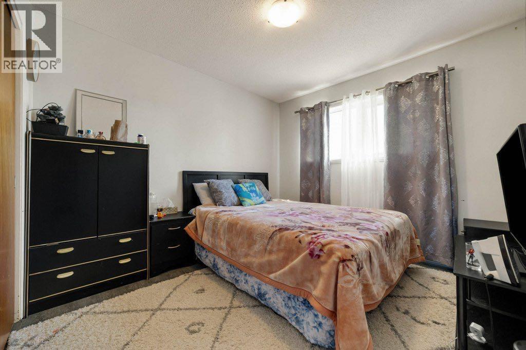 3319 - 3321 5a Avenue S Property Photo 23