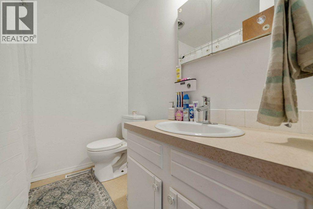3319 - 3321 5a Avenue S Property Photo 24
