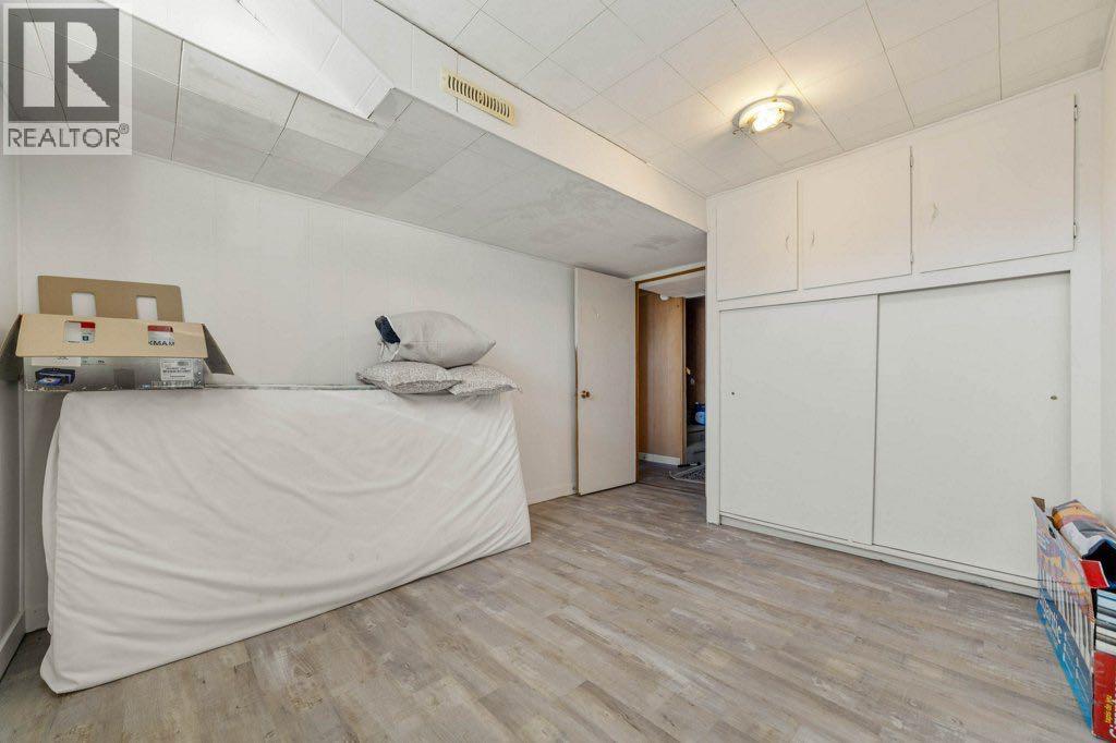 3319 - 3321 5a Avenue S Property Photo 29