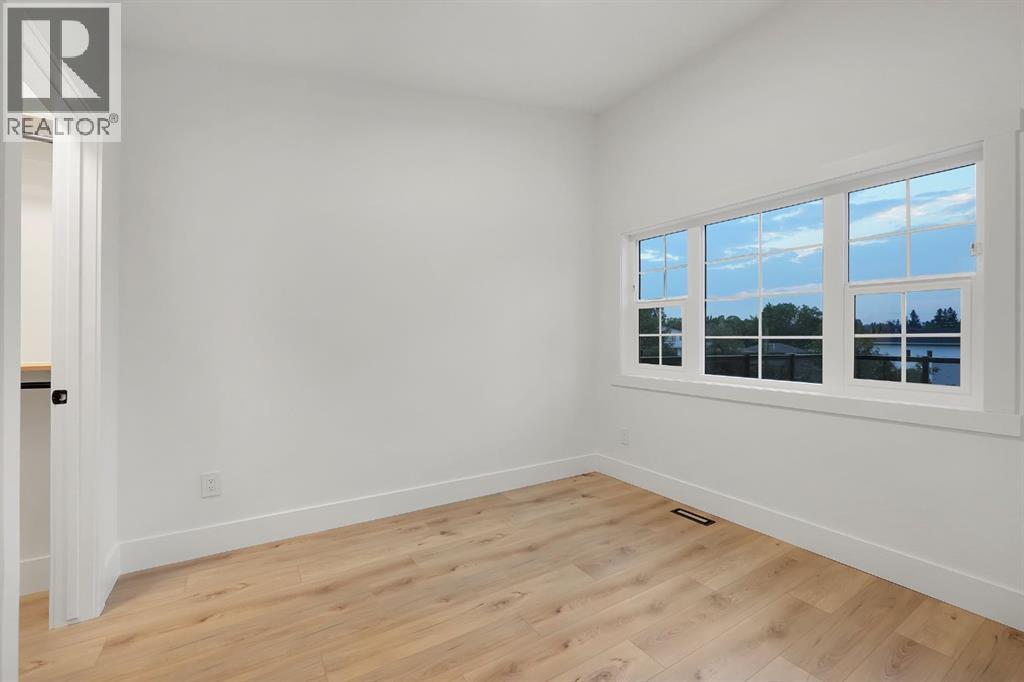 2824 31 Street Sw Property Photo 39