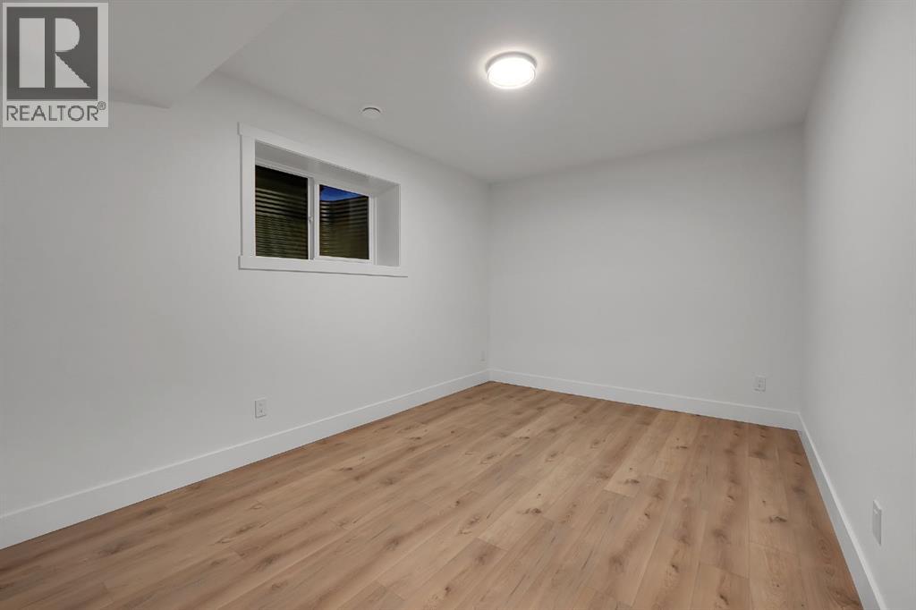 2824 31 Street Sw Property Photo 44