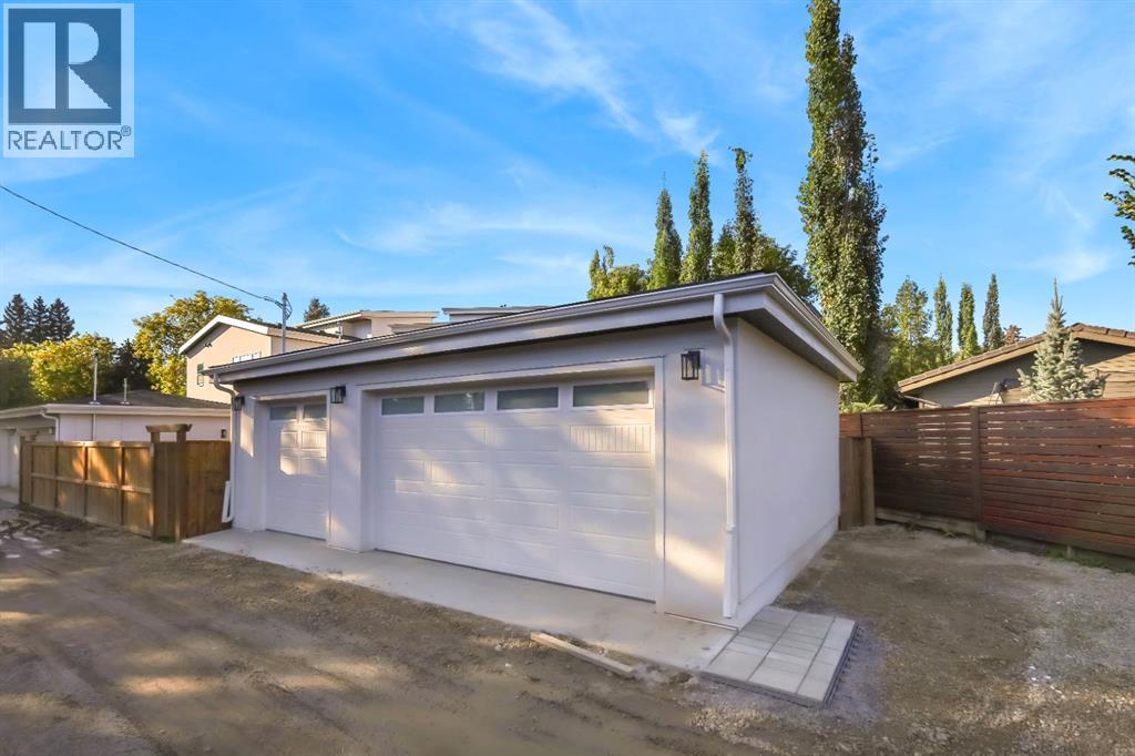 2824 31 Street Sw Property Photo 48