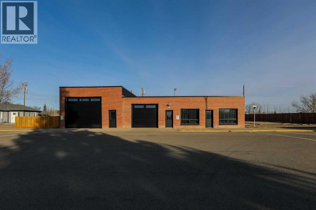 111 4 Avenue Property Photo 1