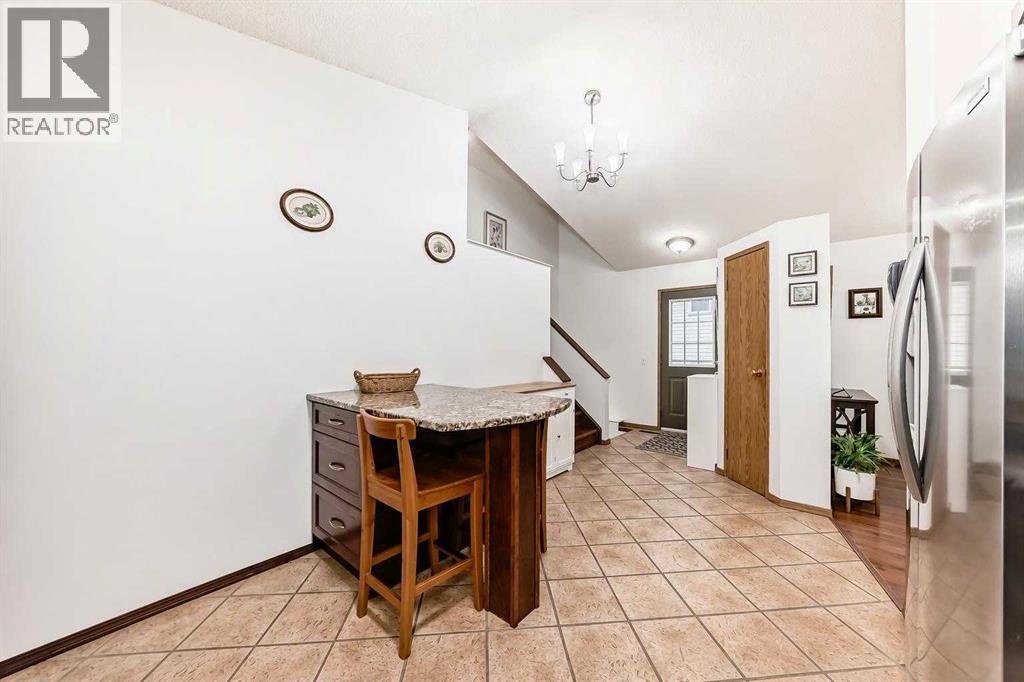 16 Martinridge Way Ne Property Photo 16