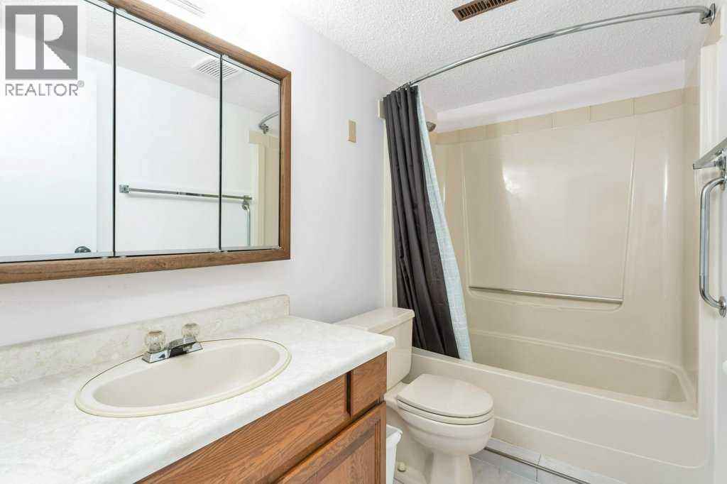 3 Goodacre Close Property Photo 26