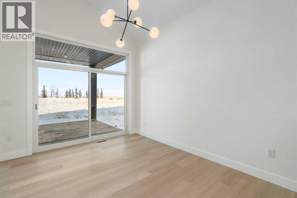 288 Muirfield Crescent Property Photo 15
