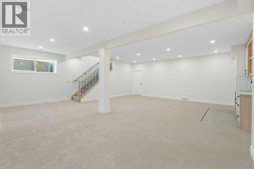 288 Muirfield Crescent Property Photo 36