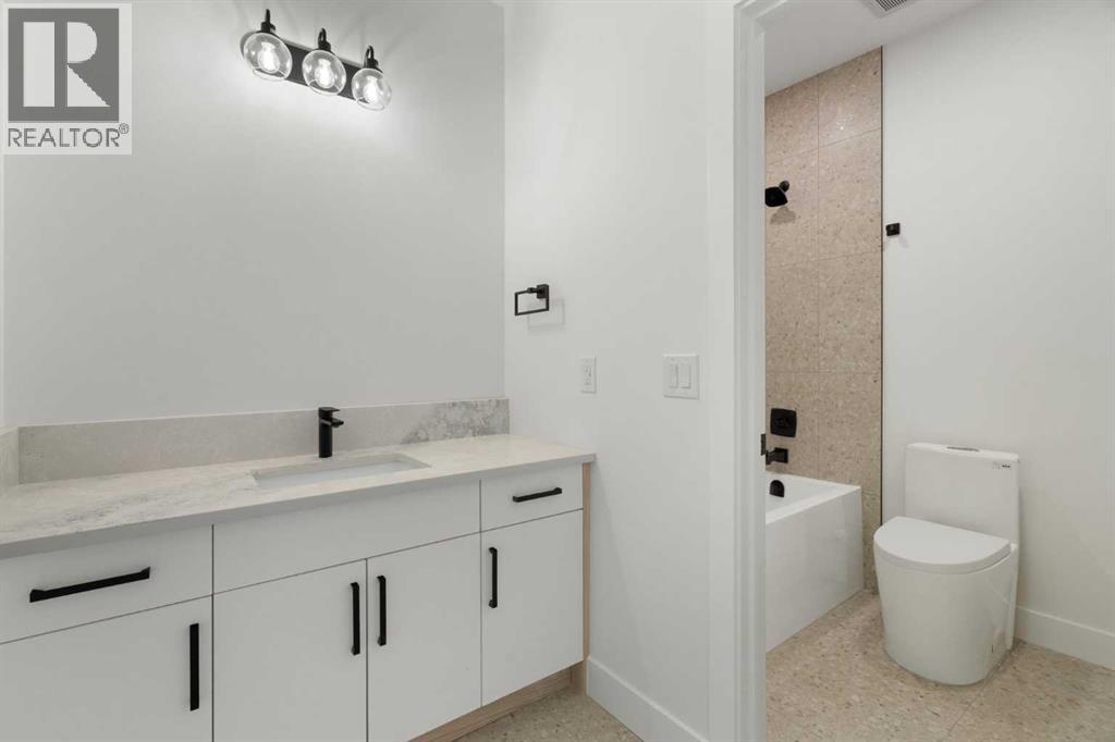 288 Muirfield Crescent Property Photo 40