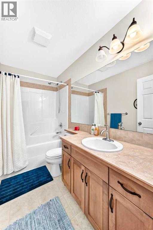 520 Couleesprings Crescent S Property Photo 25