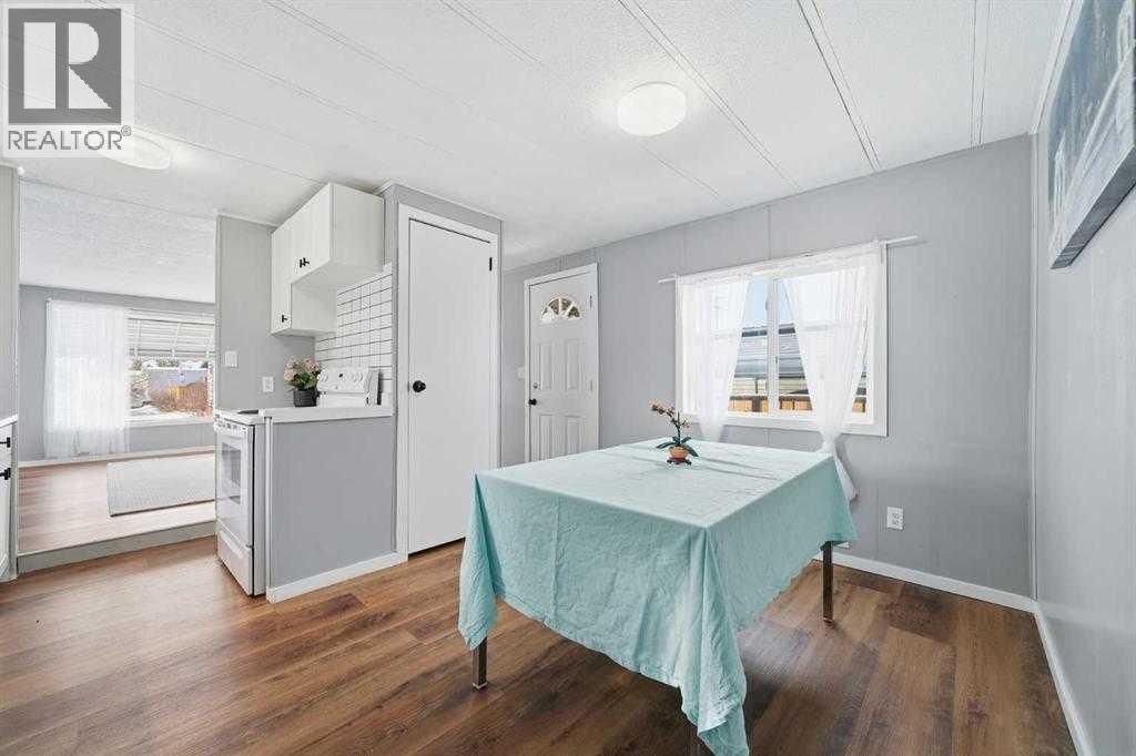 6220 17 Avenue Southeast Property Photo 6