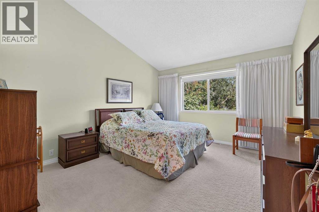 51 Chaparral Heath Se Property Photo 30