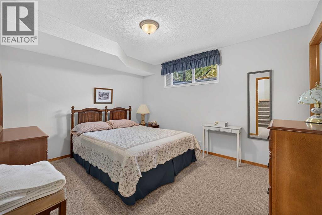 51 Chaparral Heath Se Property Photo 36