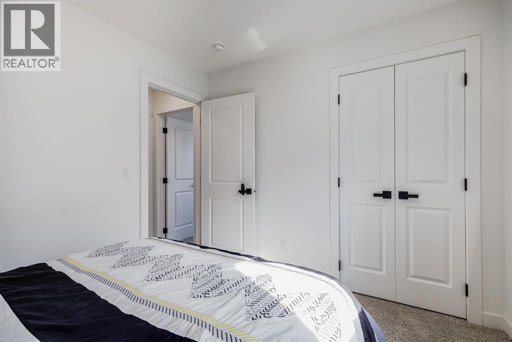 223 Chelsea Heath Property Photo 29