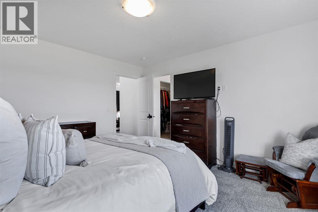 223 Chelsea Heath Property Photo 33