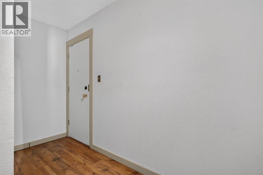 809 4 Street Northeast Property Photo 7