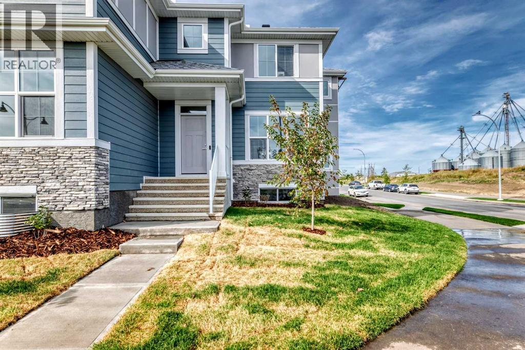 1302 Mahogany Boulevard Se Property Photo 13